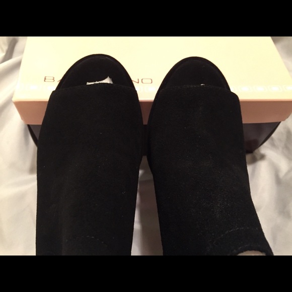 NEW Bandolino open toe suede booties - Picture 5 of 5